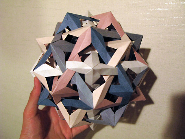 Isohedral Rhombohedra_Grünbaum_60#12_2-fold.jpg